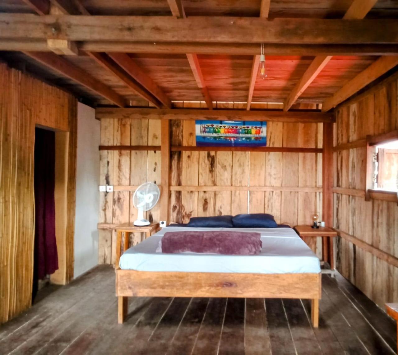 Dragonfly Guesthouse Đảo Koh Rong Samloem Ngoại thất bức ảnh
