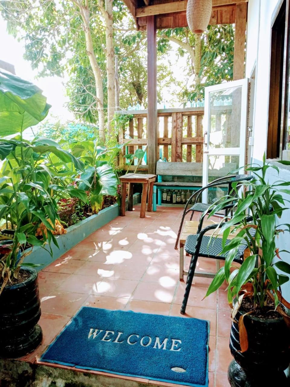 Dragonfly Guesthouse Đảo Koh Rong Samloem Ngoại thất bức ảnh