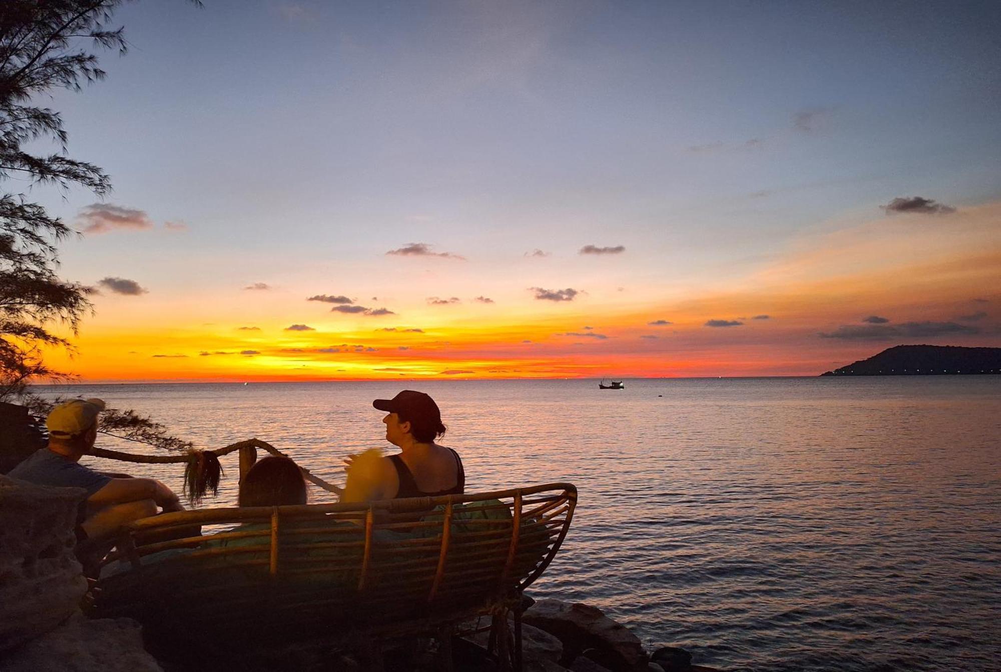 Dragonfly Guesthouse Đảo Koh Rong Samloem Ngoại thất bức ảnh