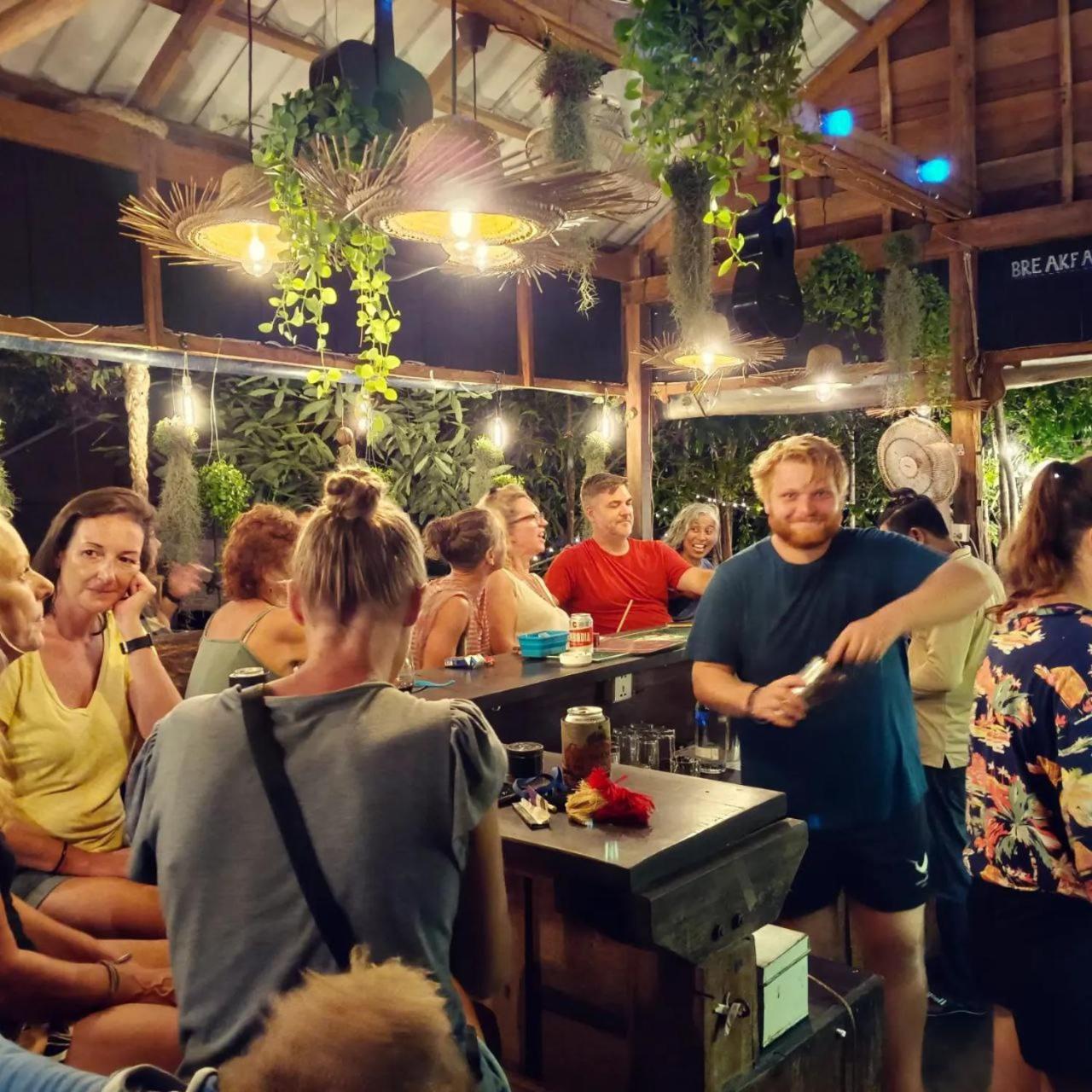Dragonfly Guesthouse Đảo Koh Rong Samloem Ngoại thất bức ảnh
