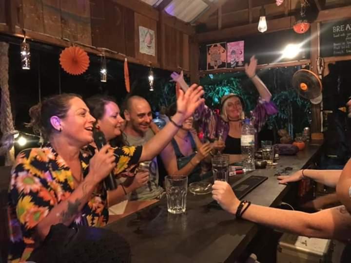 Dragonfly Guesthouse Đảo Koh Rong Samloem Ngoại thất bức ảnh