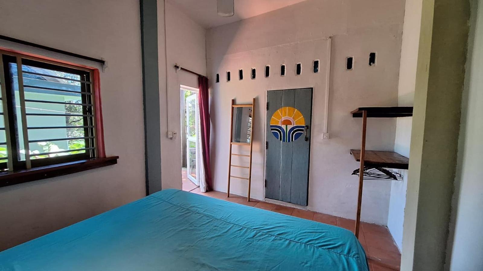 Dragonfly Guesthouse Đảo Koh Rong Samloem Ngoại thất bức ảnh