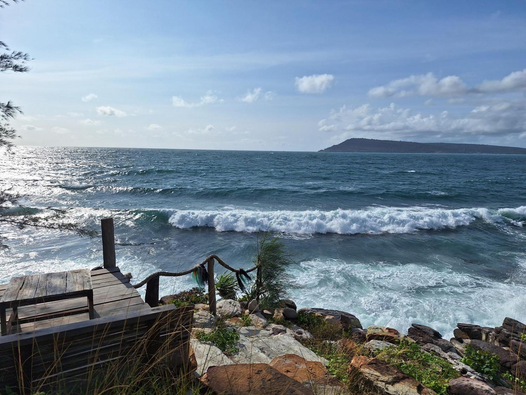 Dragonfly Guesthouse Đảo Koh Rong Samloem Ngoại thất bức ảnh