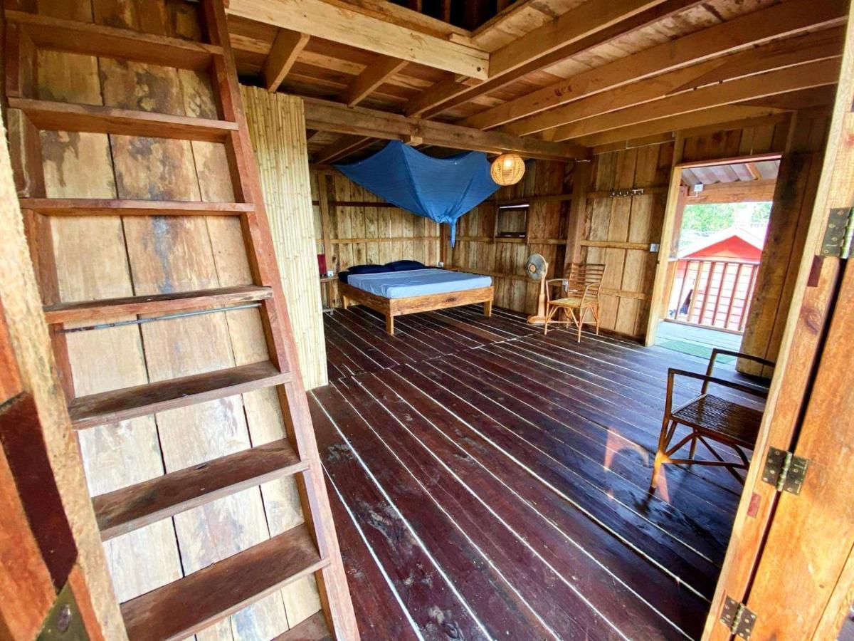 Dragonfly Guesthouse Đảo Koh Rong Samloem Ngoại thất bức ảnh